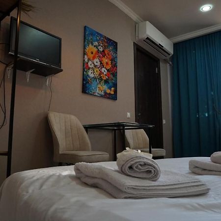 Ferienwohnung Cozy Flat In Center Of Tbilisi Exterior foto